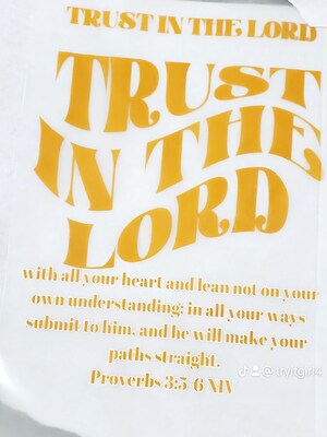 Trust in the Lord tee - image1